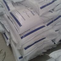 Gypsum powder for the manufacture of gypsum cornices, ceiling models, ceiling molding