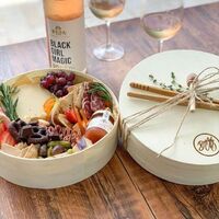 Multipurpose Cheesecake Snack Dessert Fruit Salad Grazing Delicatessen Wooden Round Box with Wooden Lid Christmas Gift Box