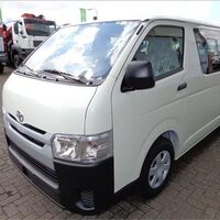 2005 TO YO TA HIACE BUS LHD