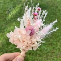 DC047Boho decor High Quality Preservation Cake Decoration Supplies Natural Mini Dried Flower Bouquet Wedding Cake Topper