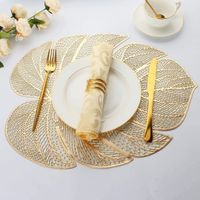 Wipeable Metal Plastic Green Placemats Leaf Shaped Vinyl Placemats Heat Resistant Table Mats for Table